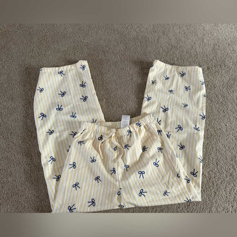 SHEIN Yellow Striped Pants with Blue Bow Design